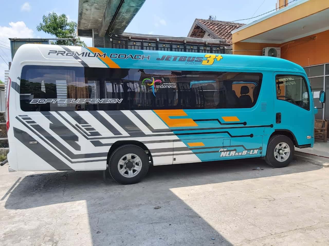 Isuzu Elf Long 19 seat/kursi